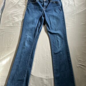 Old Navy Women's Flare Jeans in Blue